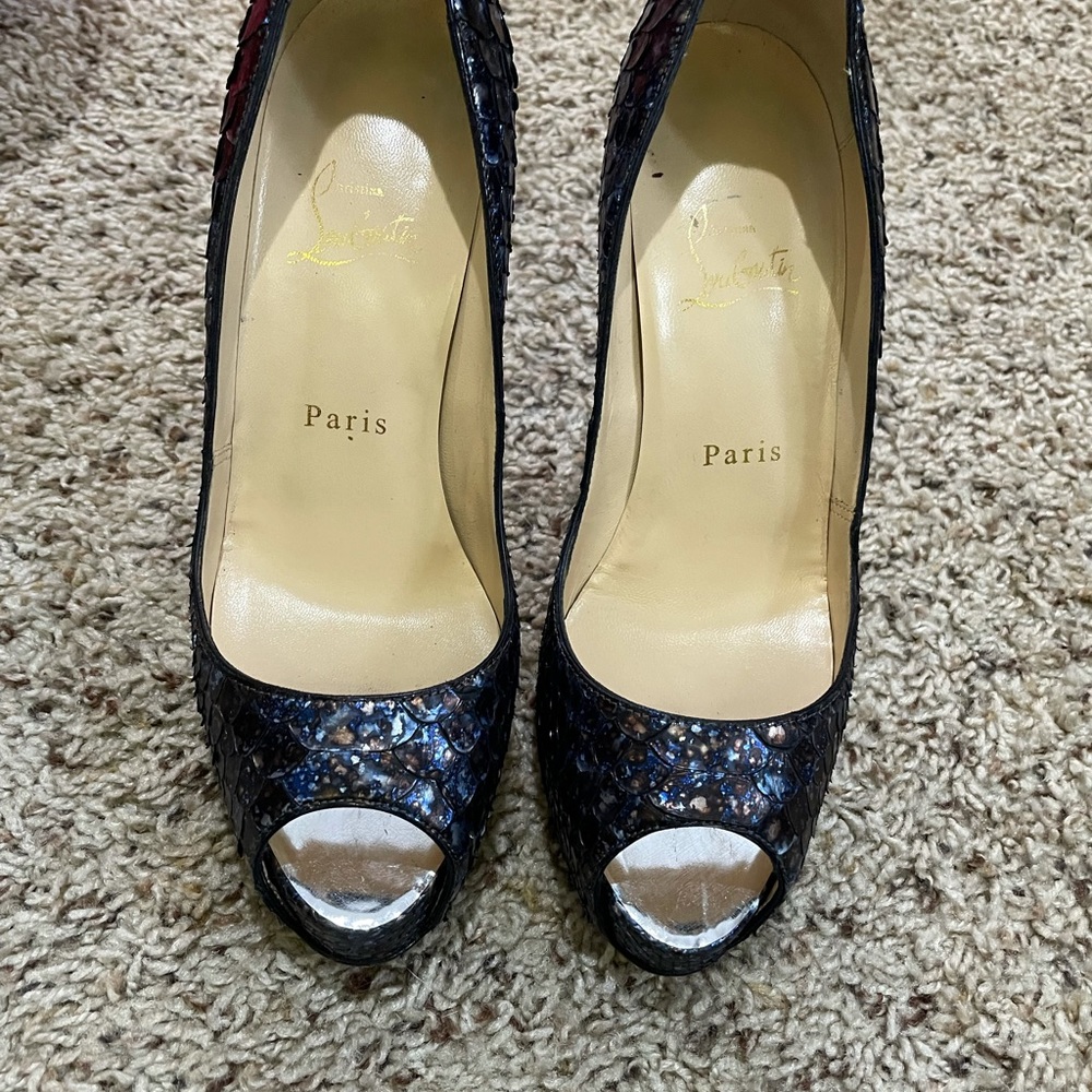 Christian Louboutins Very Prive 120 Python 37.5 - image 2